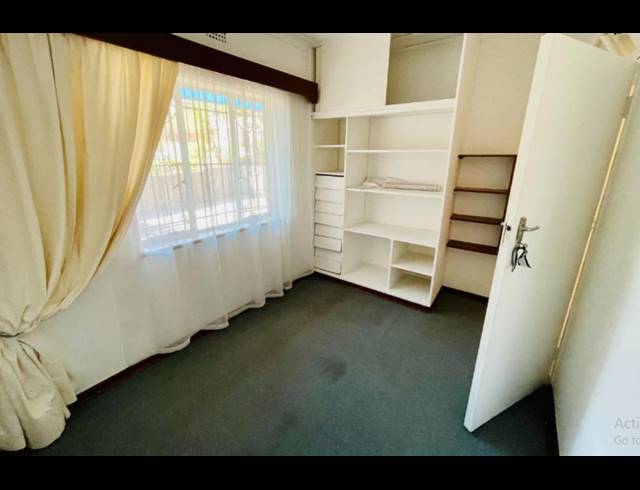 5 BEDROOM HOUSE FOR SALE IN LINMEYER